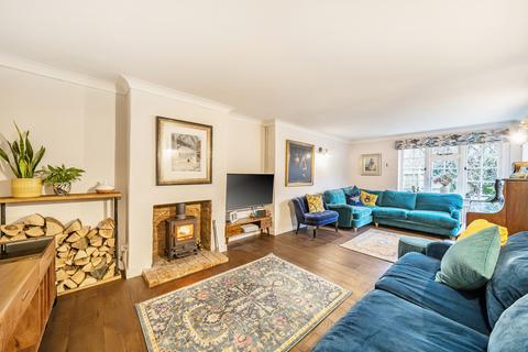 4 bedroom cottage for sale, 9 Bourne Grove, Farnham, GU10