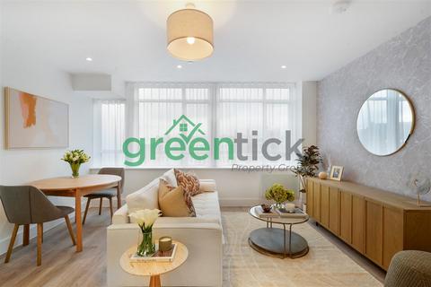 undefined, Studio Flat - Streatham High Road, London