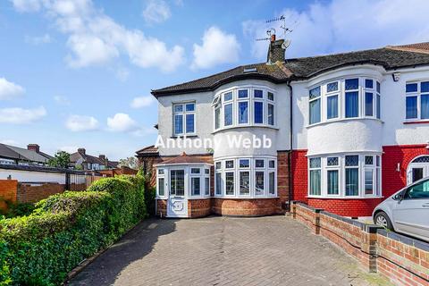 4 bedroom end of terrace house for sale, Ashley Gardens, Palmers Green, N13