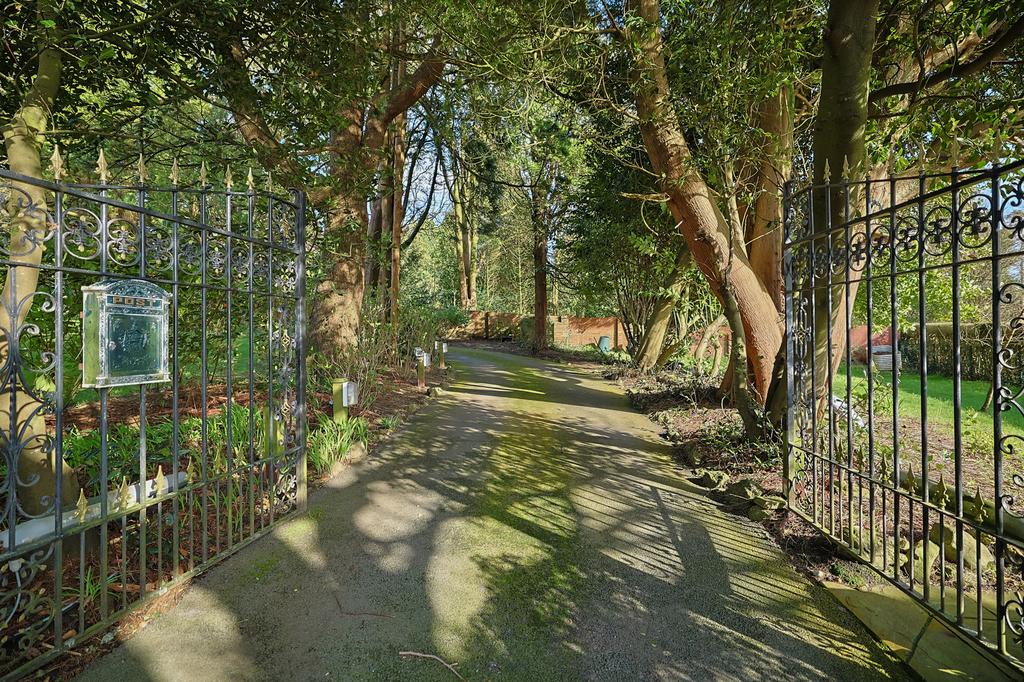 256 Gower Road - Web (10 of 52)