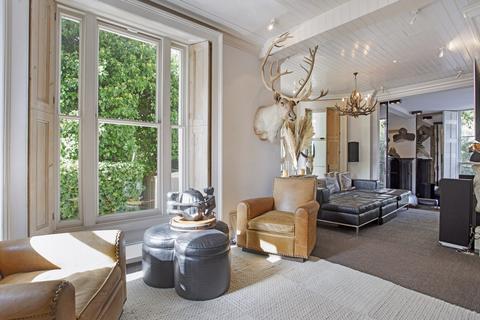 undefined, King Street, London, W6