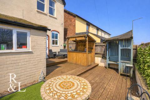 4 bedroom house for sale, High Street, Woodville