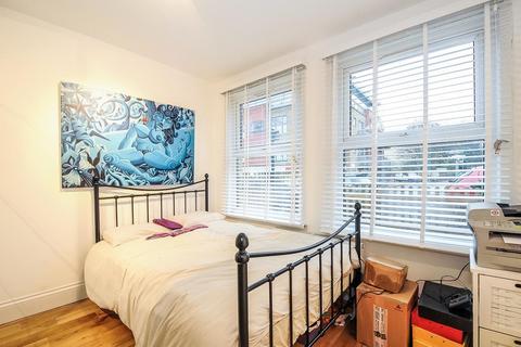 2 bedroom property to rent, Ennersdale Road, Hither Green, London, SE13