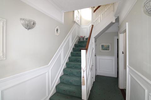 4 bedroom semi-detached house for sale, Champion Road, Upminster RM14