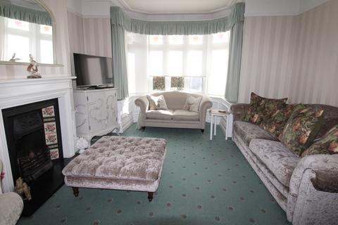 4 bedroom semi-detached house for sale, Champion Road, Upminster RM14