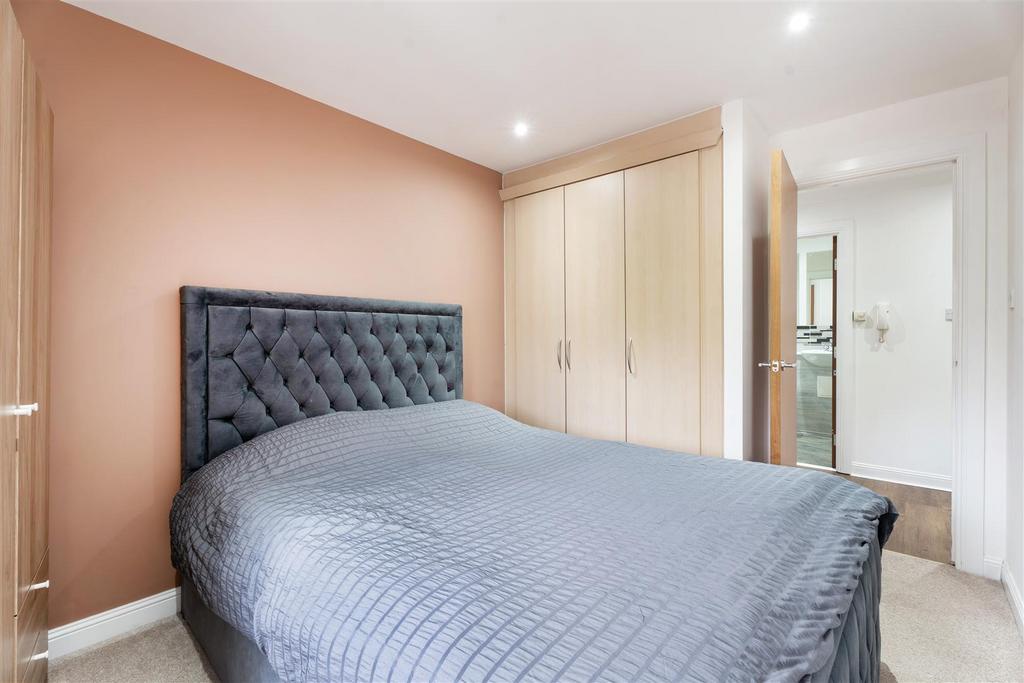 Bedroom2.2