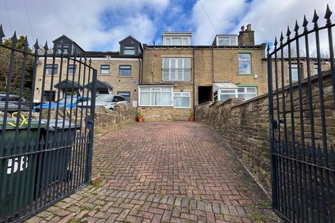 Union Road, Low Moor, Bradford, BD12