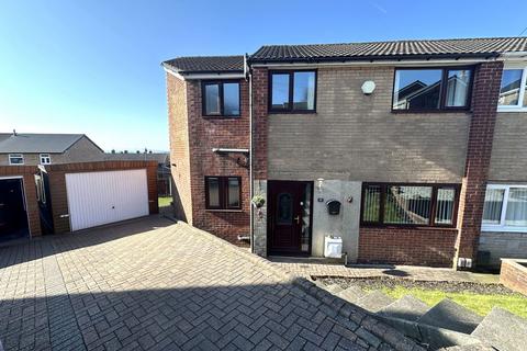 undefined, 9 Lindsay Close, Moorside, OL4 2PR