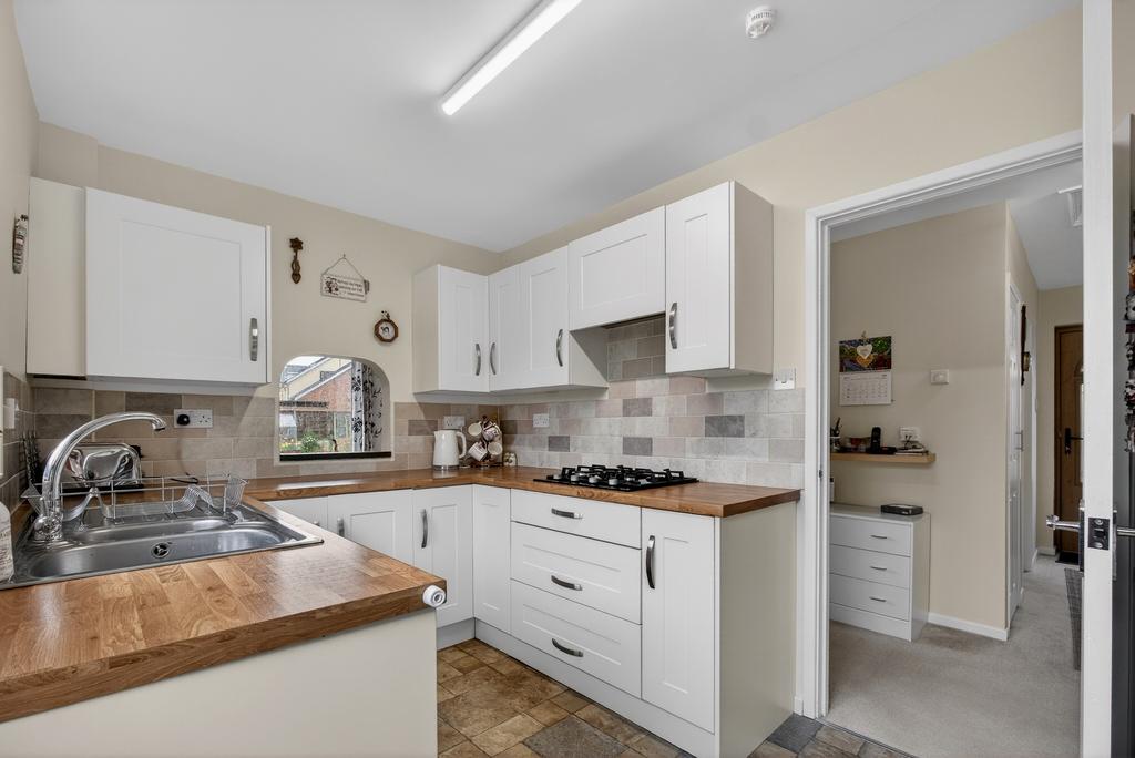 Kitchen (2)