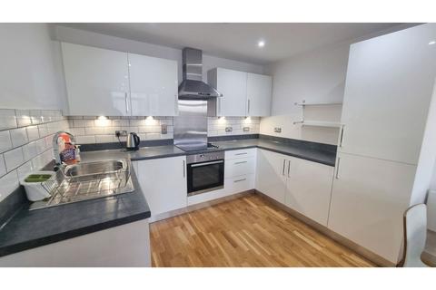 2 bedroom flat to rent, The Boulevard, Manchester, M20