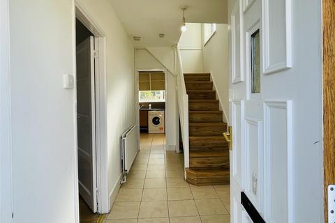 4 bedroom semi-detached house to rent, Landseer Avenue, Bristol BS7