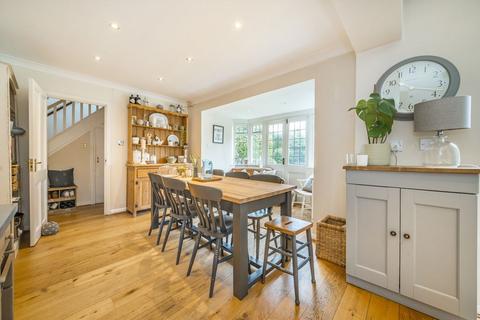 undefined, Woodland Way, Weybridge KT13