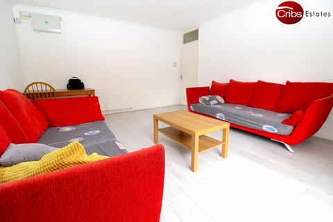 undefined, Hawthorn Court, SM1