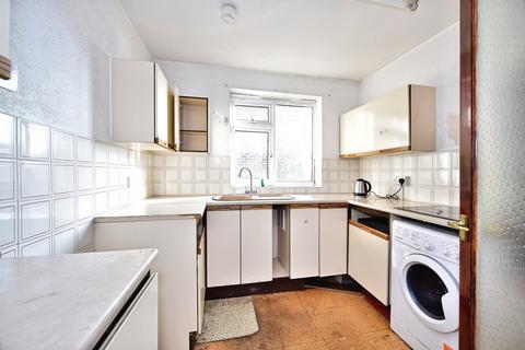2 bedroom ground floor flat for sale, Tonbridge Road, Maidstone