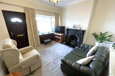 2 bedroom semi-detached house for sale, Surfeit Hill Road, Cradley Heath B64