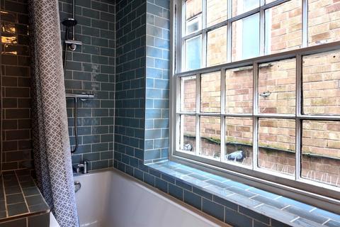 2 bedroom flat to rent, 2 Cordwainers Lane, Leominster