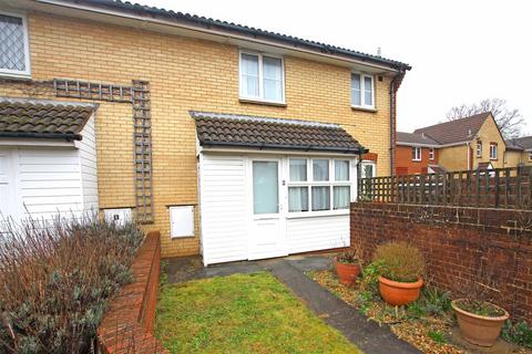 1 bedroom semi-detached house to rent, Shawford Gardens, Bournemouth