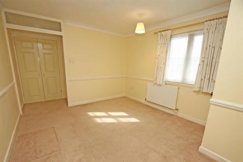 1 bedroom semi-detached house to rent, Shawford Gardens, Bournemouth
