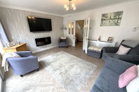 3 bedroom end of terrace house for sale, Hagley Road, Halesowen B63