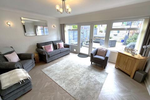 3 bedroom end of terrace house for sale, Hagley Road, Halesowen B63