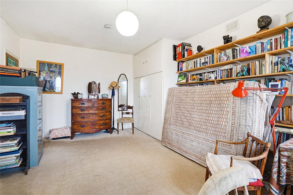Principle bedroom