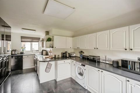 undefined, Buttercross Close, Skellow, Doncaster