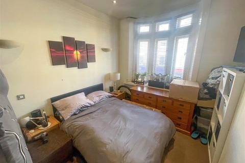 undefined, Ashley Road, Walton-On-Thames