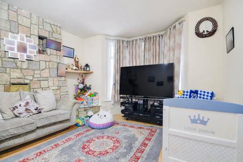 3 bedroom end of terrace house for sale, Minard Road, London, SE6