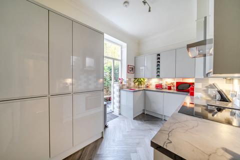 2 bedroom apartment for sale, Lady Somerset Road, London NW5