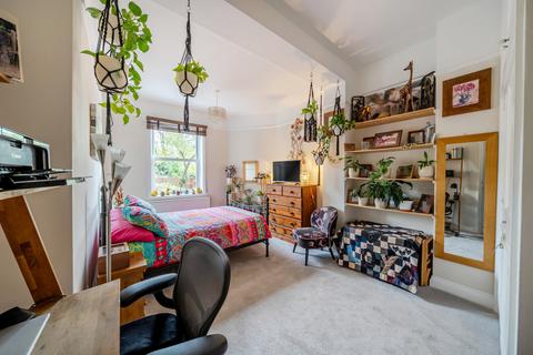 2 bedroom apartment for sale, Lady Somerset Road, London NW5