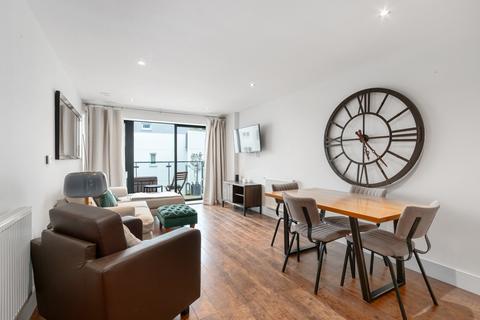 2 bedroom flat for sale, Knightley Walk, Wandsworth Town, SW18