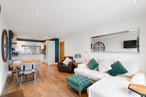 2 bedroom flat for sale, Knightley Walk, Wandsworth Town, SW18