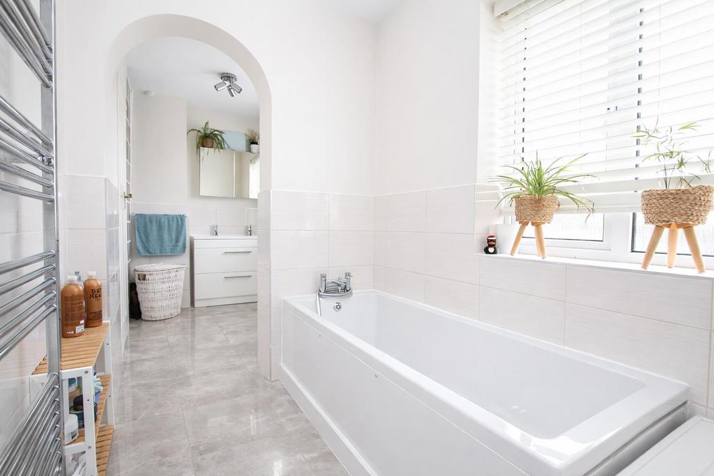 Bath c.JPG