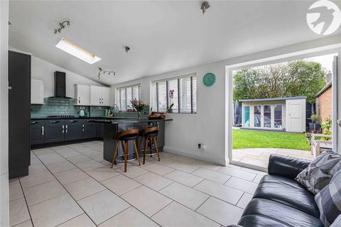 4 bedroom semi-detached house for sale, Chartwell Close, Rochester, Kent, ME2