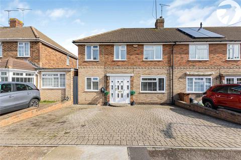 4 bedroom semi-detached house for sale, Chartwell Close, Rochester, Kent, ME2