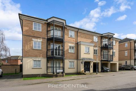 2 bedroom flat for sale, Buckingham Road, Epping CM16