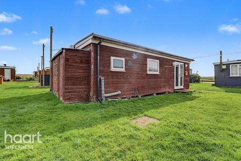 2 bedroom chalet for sale, CYC COSTAL Club, Sheerness