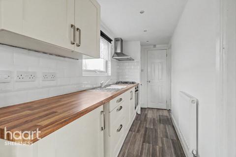 2 bedroom chalet for sale, CYC COSTAL Club, Sheerness