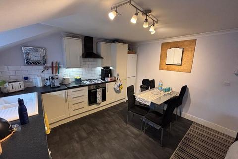 undefined, Crescent Road, Caterham CR3