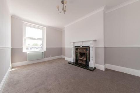 1 bedroom flat to rent, Harold Road, Margate, Kent, CT9