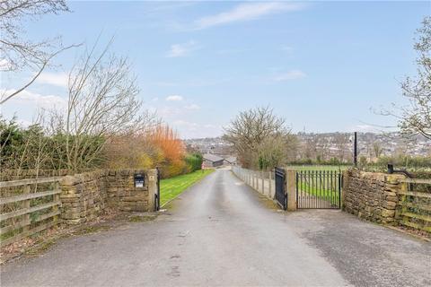 4 bedroom detached house for sale, Ling Bob Lane, Horsforth, Leeds, West Yorkshire, LS18