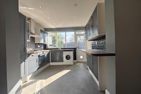 3 bedroom semi-detached house to rent, Stretton Road, Wolston, CV8