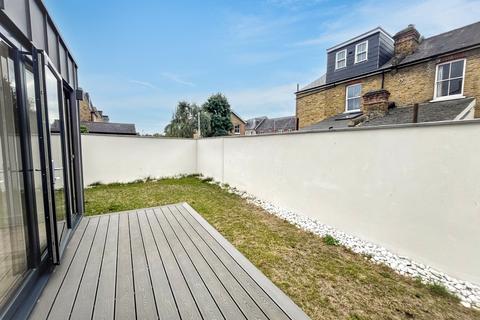 undefined, Clifton Road, Kingston Upon Thames, KT2