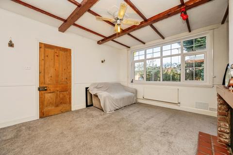 3 bedroom semi-detached house for sale, Wolverhampton Road, KIDDERMINSTER, Worcestershire, DY10