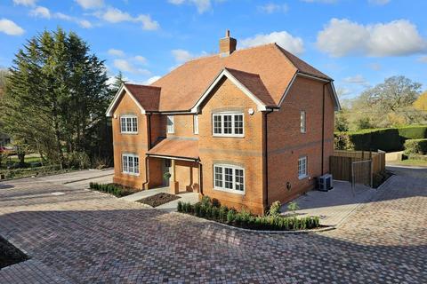2 bedroom house for sale, Bowling Alley, Crondall, Farnham, GU10