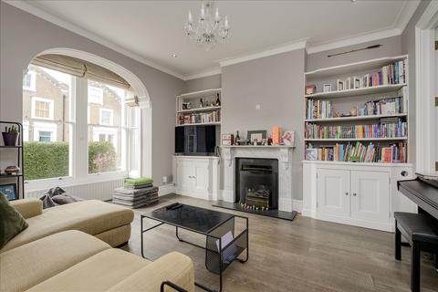 3 bedroom maisonette for sale, St Stephens Avenue, Shepherd's Bush W12