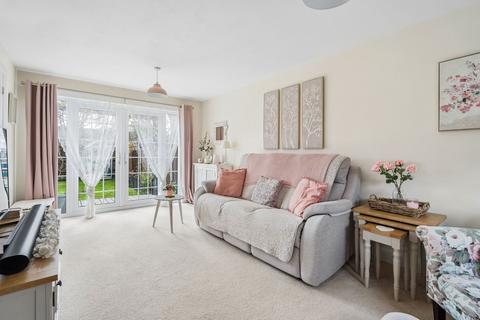 3 bedroom end of terrace house for sale, Curtis Close, Rickmansworth, WD3