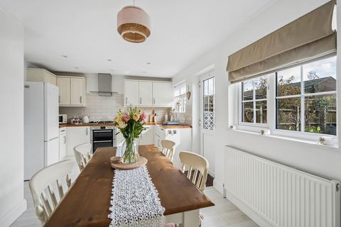 3 bedroom end of terrace house for sale, Curtis Close, Rickmansworth, WD3