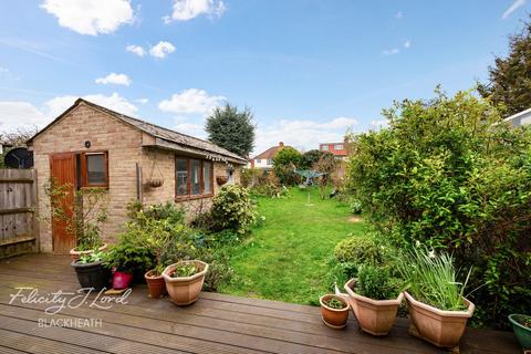 undefined, Canberra Road, Charlton