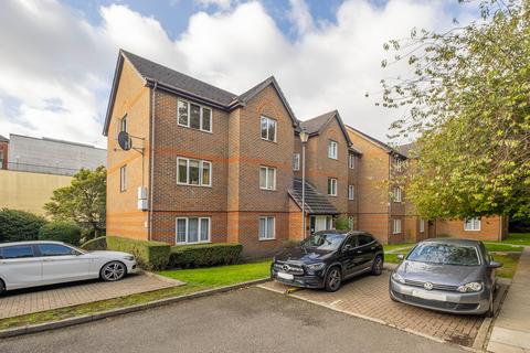 John Austin Close, Kingston Upon Thames, KT2